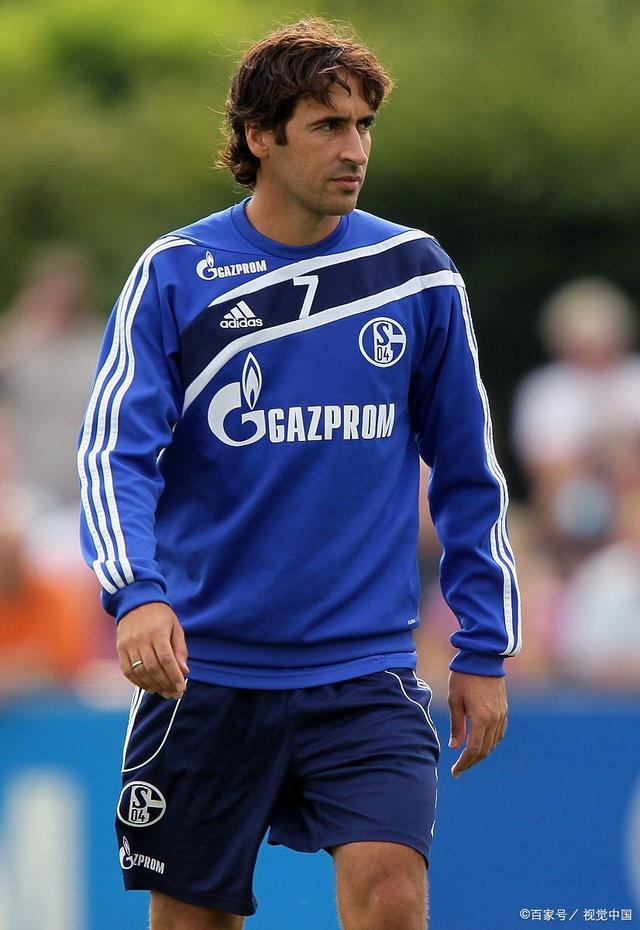 沙尔克04主场告捷，主力球员复出