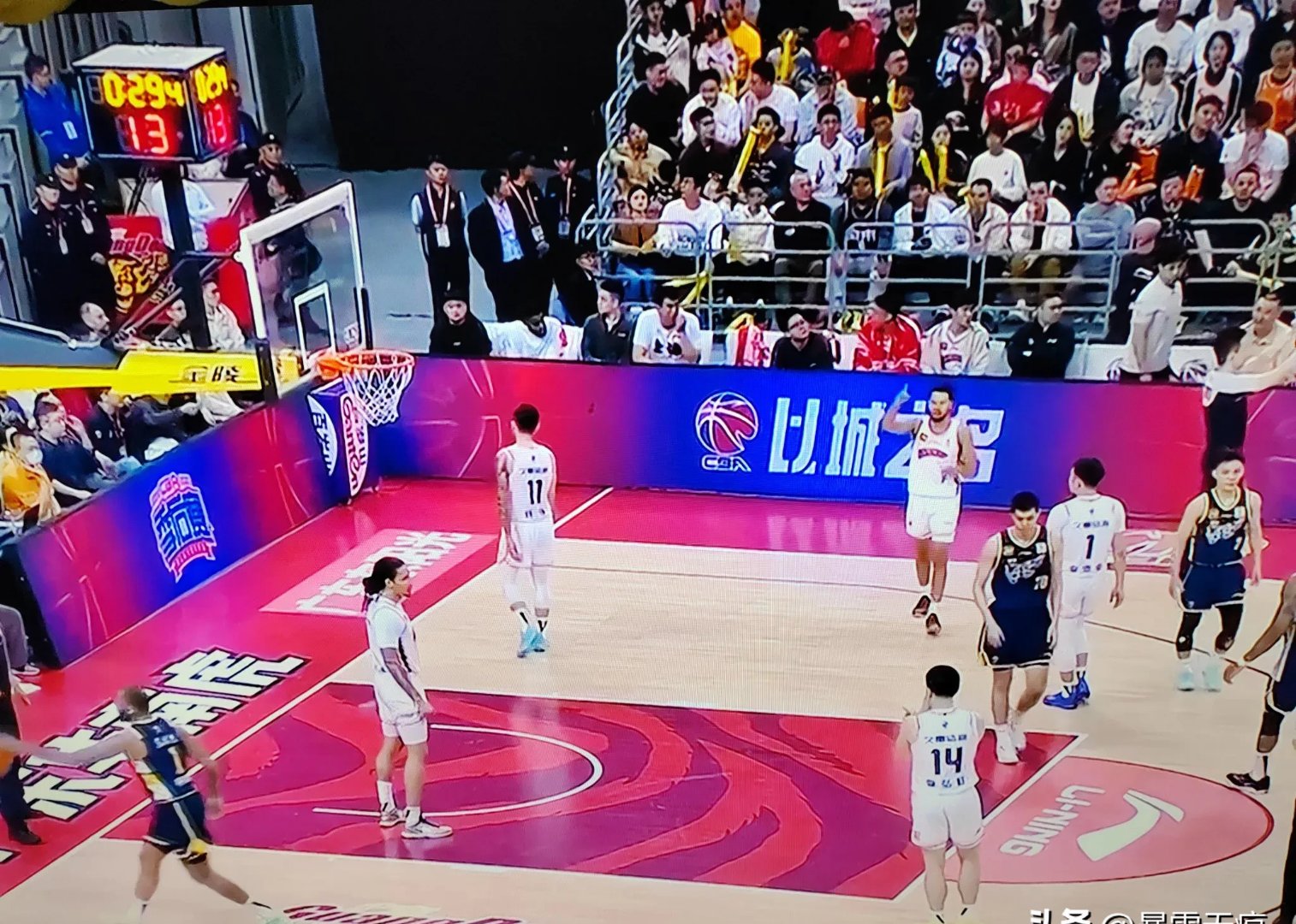 包含上海队大战在即，球员精神饱满备战的词条