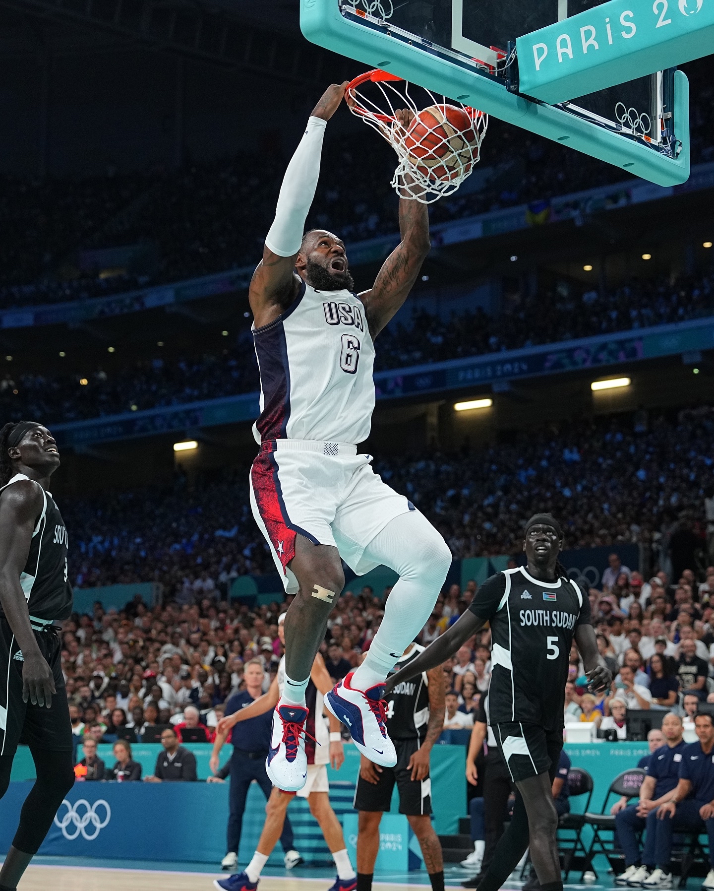 华体会官网app-美国运动员全力以赴,取得好成绩