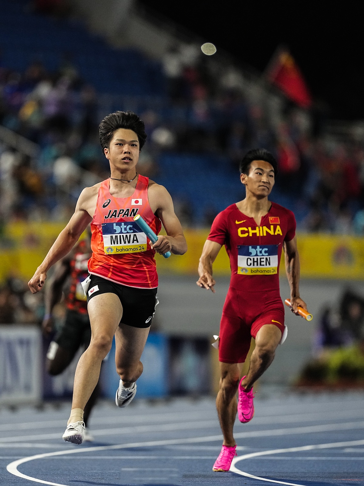 华体会竞技-包含中国田径选手突破自身最好成绩,获奖的词条