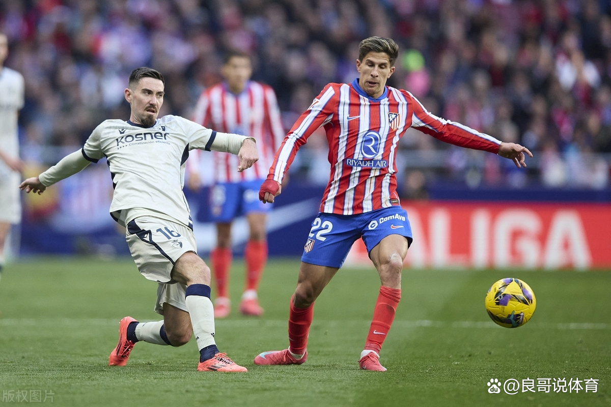 马赛球队全力以赴,展现出色表现积极角逐法甲 马赛球队全力以赴,展现出色表现积极角逐法甲