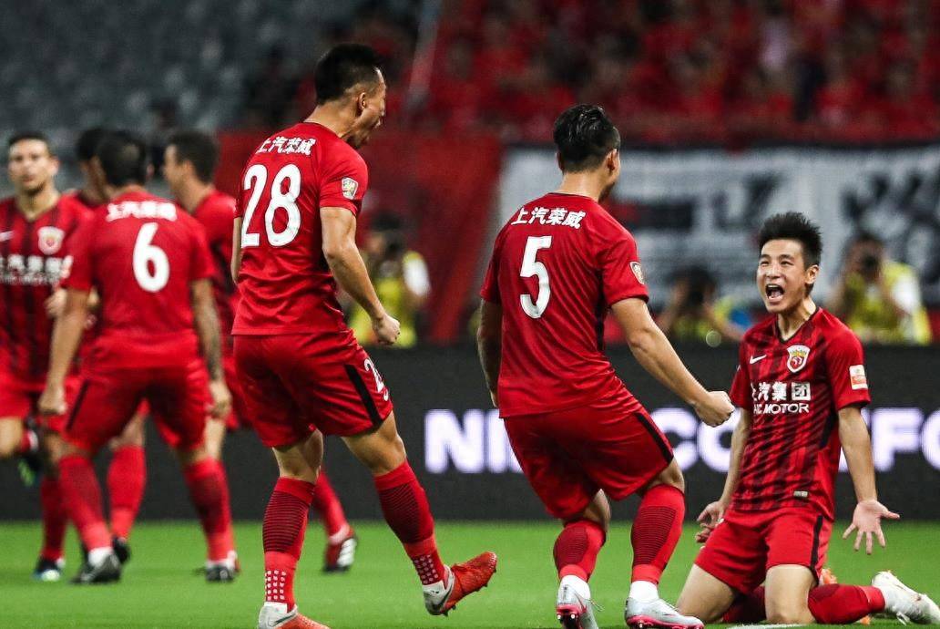 华体会官方入口-上港前锋个人能力突出，成为球队进攻核心的简单介绍