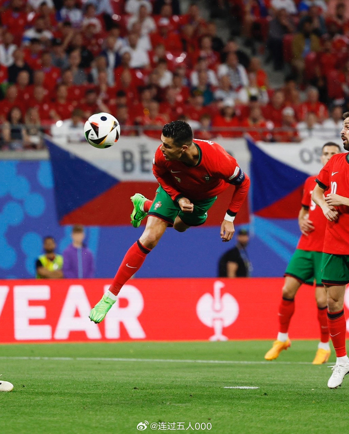 关于众志成城的团队拼搏:欧洲国家队拼尽全力的信息 关于众志成城的团队拼搏:欧洲国家队拼尽全力的信息